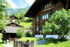 Schönegg_Garten_1.JPG
